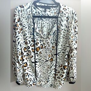 White House Black Market long sleeve tunic top size small